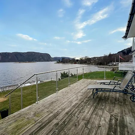 Pet Friendly In With Sauna Holiday home *